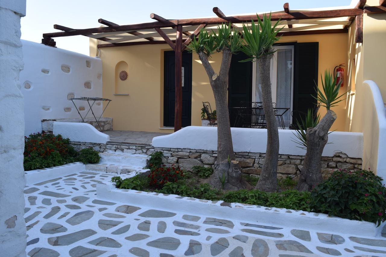 Tzane Studios & Apartments - Steps Away From Golden Beach Хриси-Акти Экстерьер фото